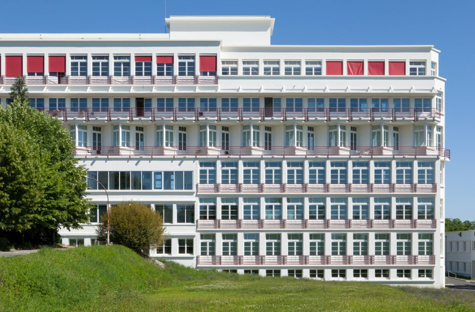 Ecole d’Architecture de Clermont Ferrand <br><span style="font-size:12px">Dominique Lyon Architectes</span>