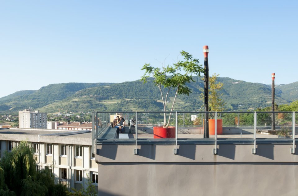 Ensemble tertiaire sur site de l’Usine Luquet, Privas<br><span style="font-size:12px"> Fabre et Doinel Architectes</span>