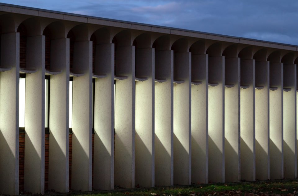 Centre Informatique Advantage business ex GIAT Roanne (42) <br><span style="font-size:12px">Chomette Lupi Architectes